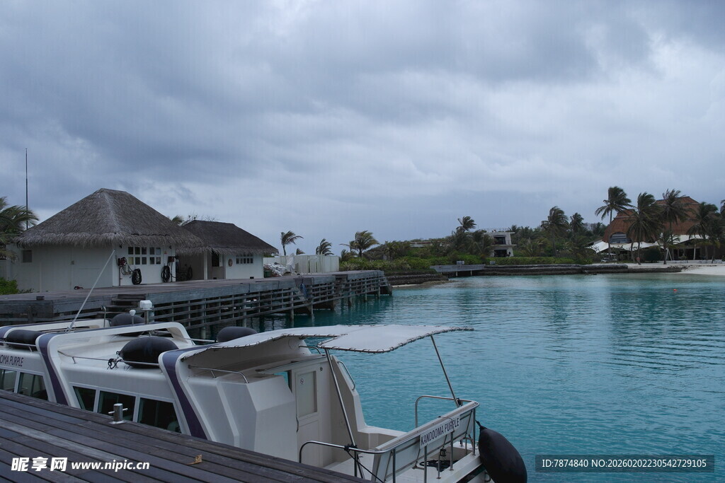 马尔代夫海滨码头美景