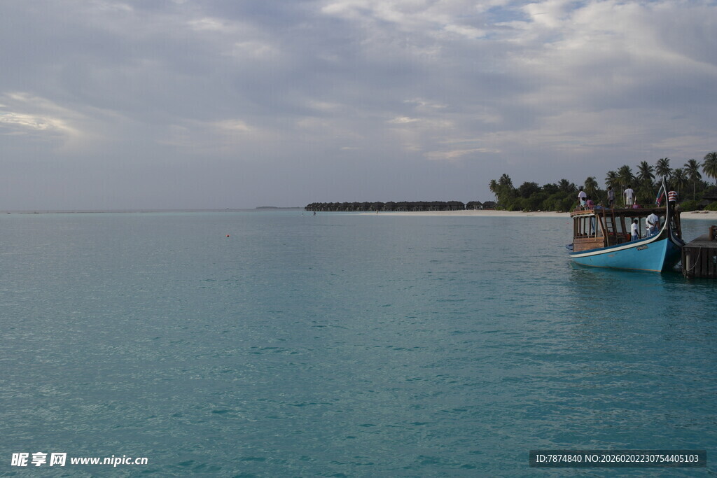 海边码头的美丽景致