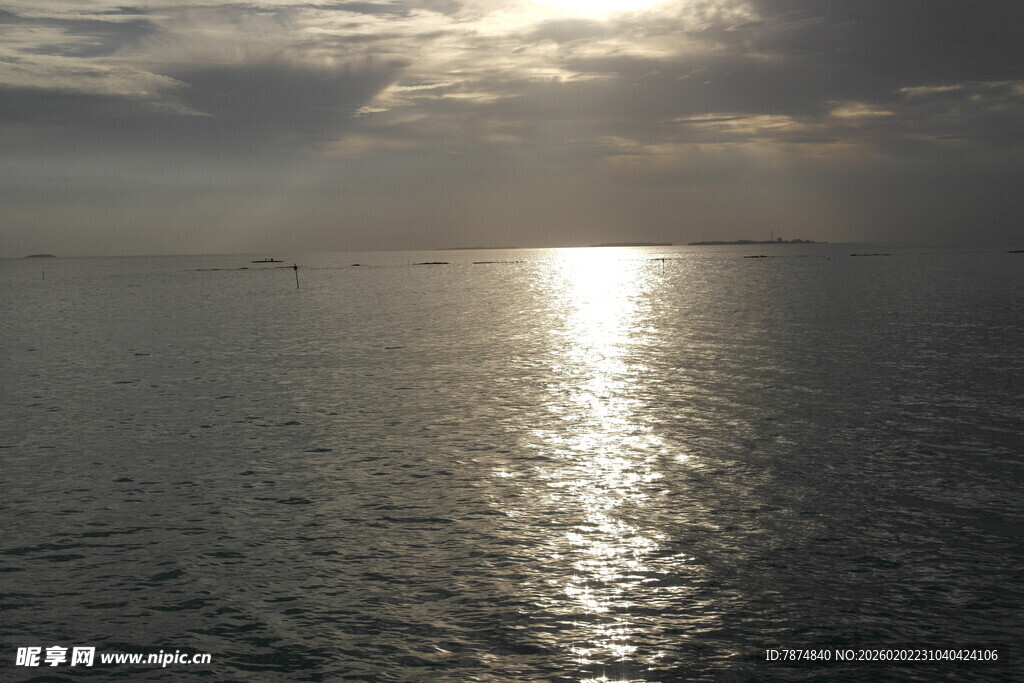 马尔代夫海上落日余晖美景
