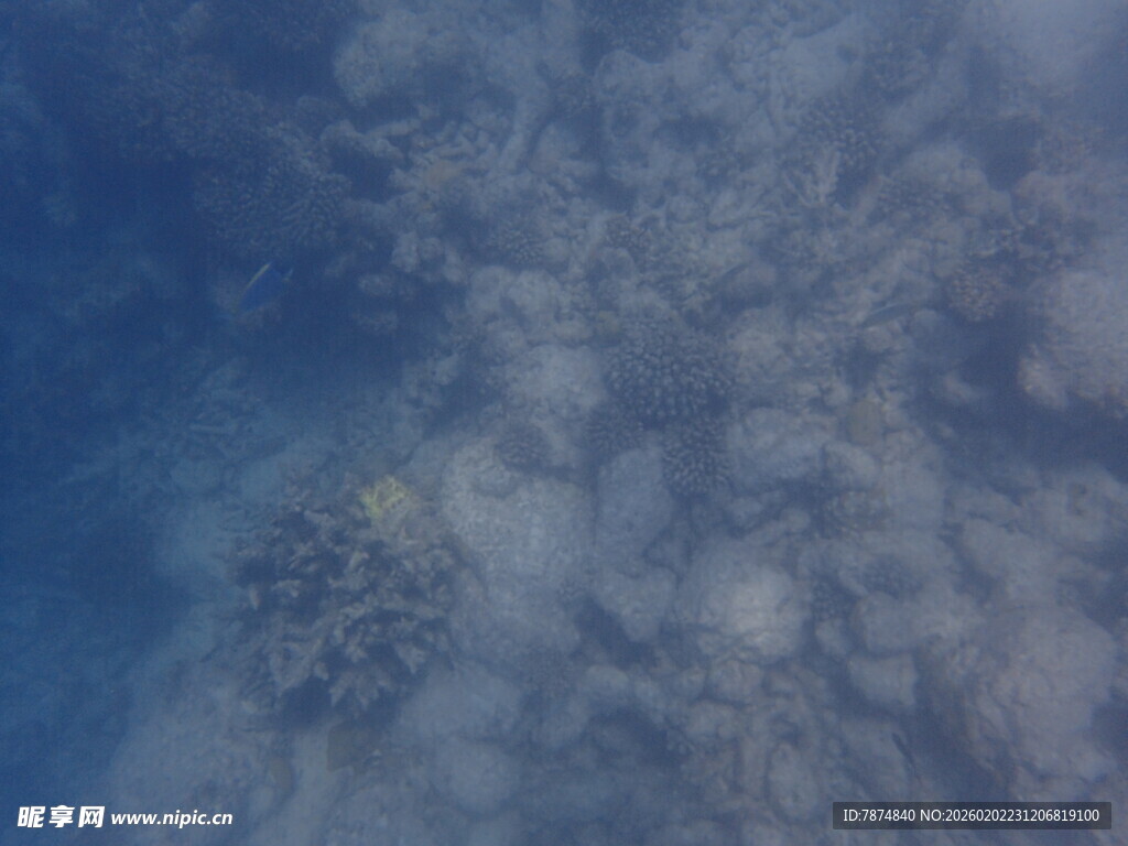 马尔代夫蓝色云雾背景纹理图