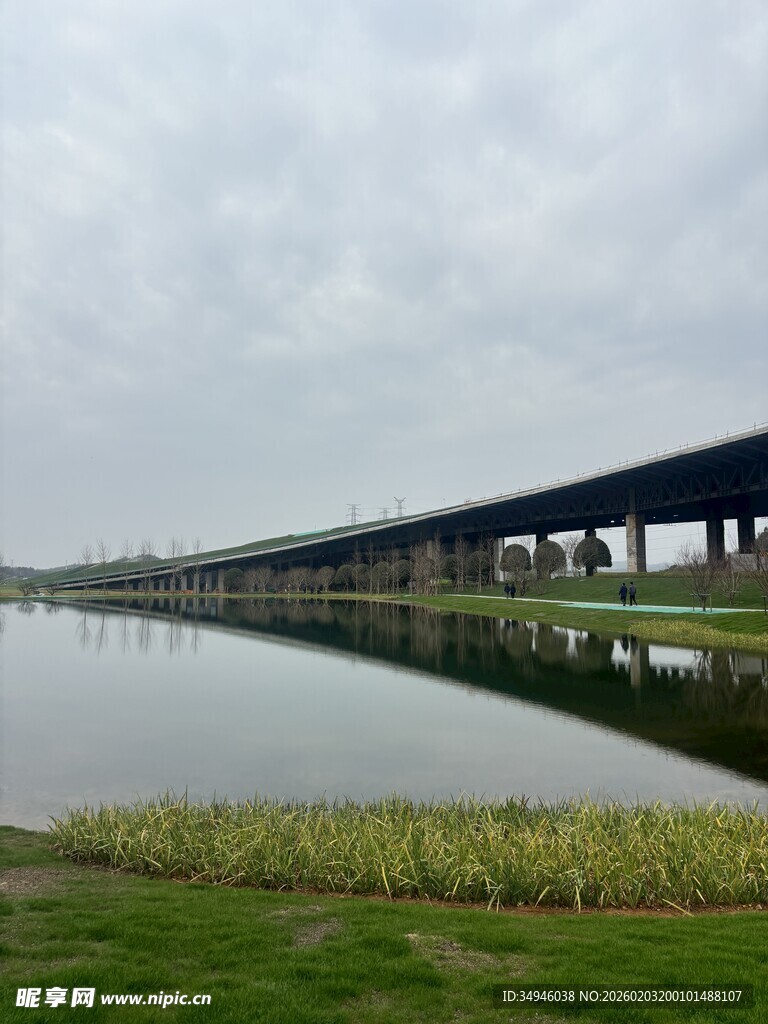 水上高架桥景观