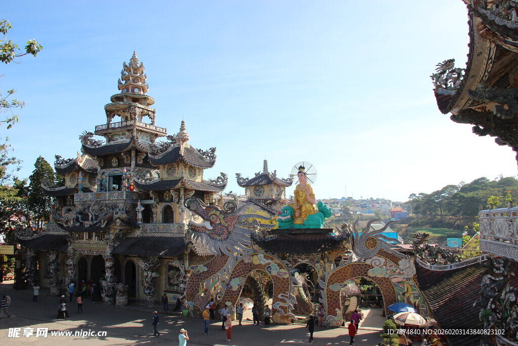 越南精美华丽的东南亚风格寺庙