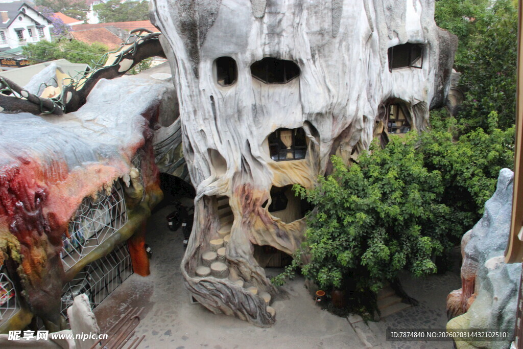 越南奇特洞穴建筑景观