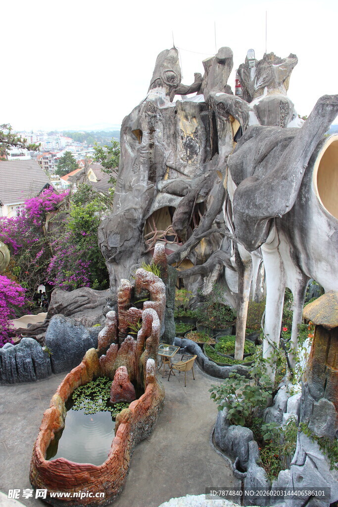 越南奇幻动物景观雕塑