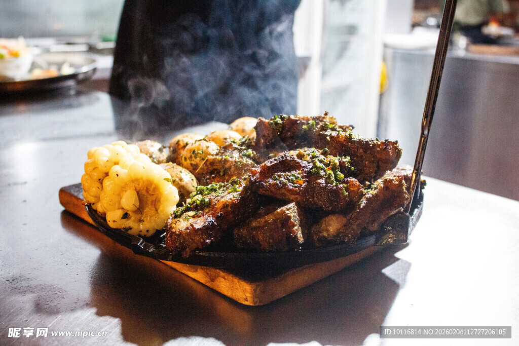 烤玉米牛肉