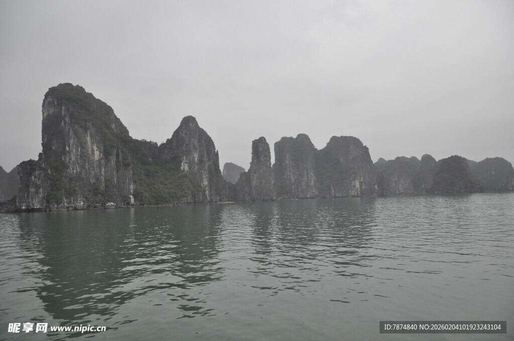 越南越南下龙湾秀丽山水风光