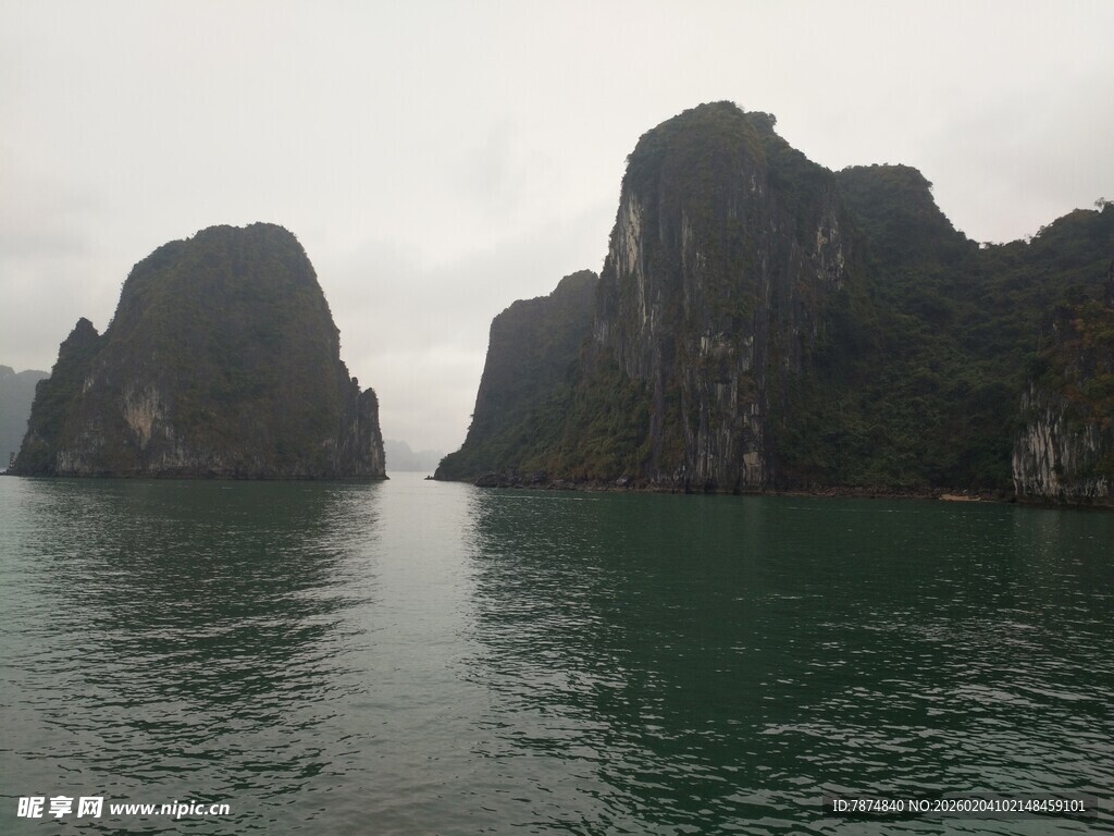 越南海上奇峰景观