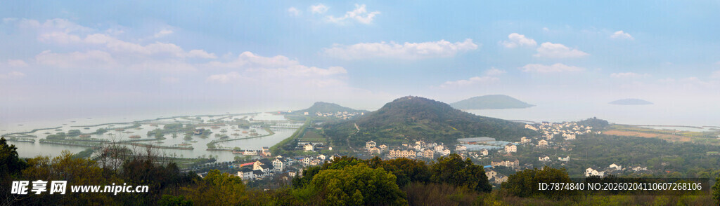 山间城镇风景