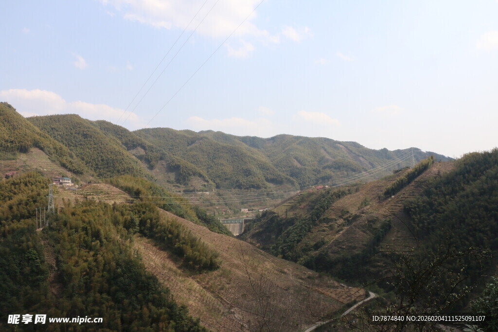 山间景色