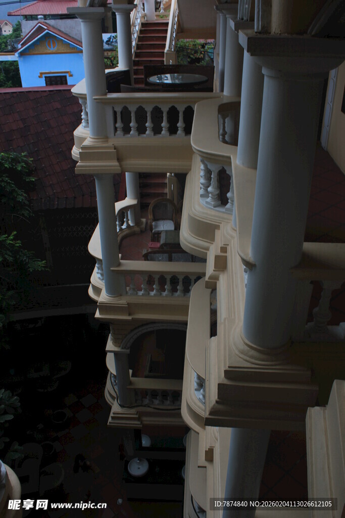 越南欧式多层建筑景观