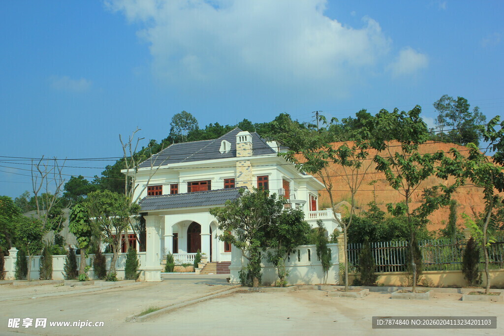 越南乡村别墅 绿树环绕的家园