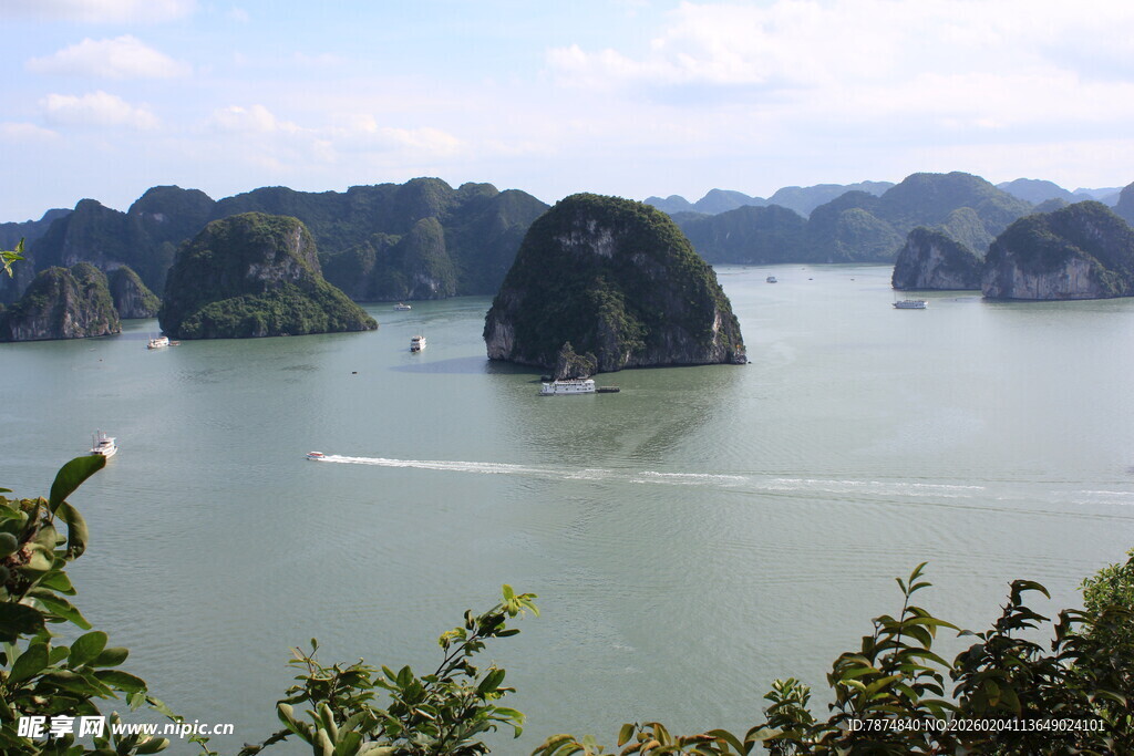 越南下龙湾海上风光美景