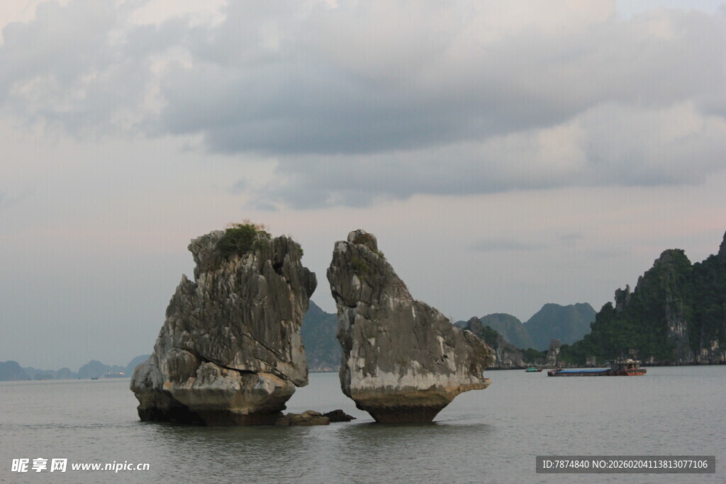 越南海上独特双石景观