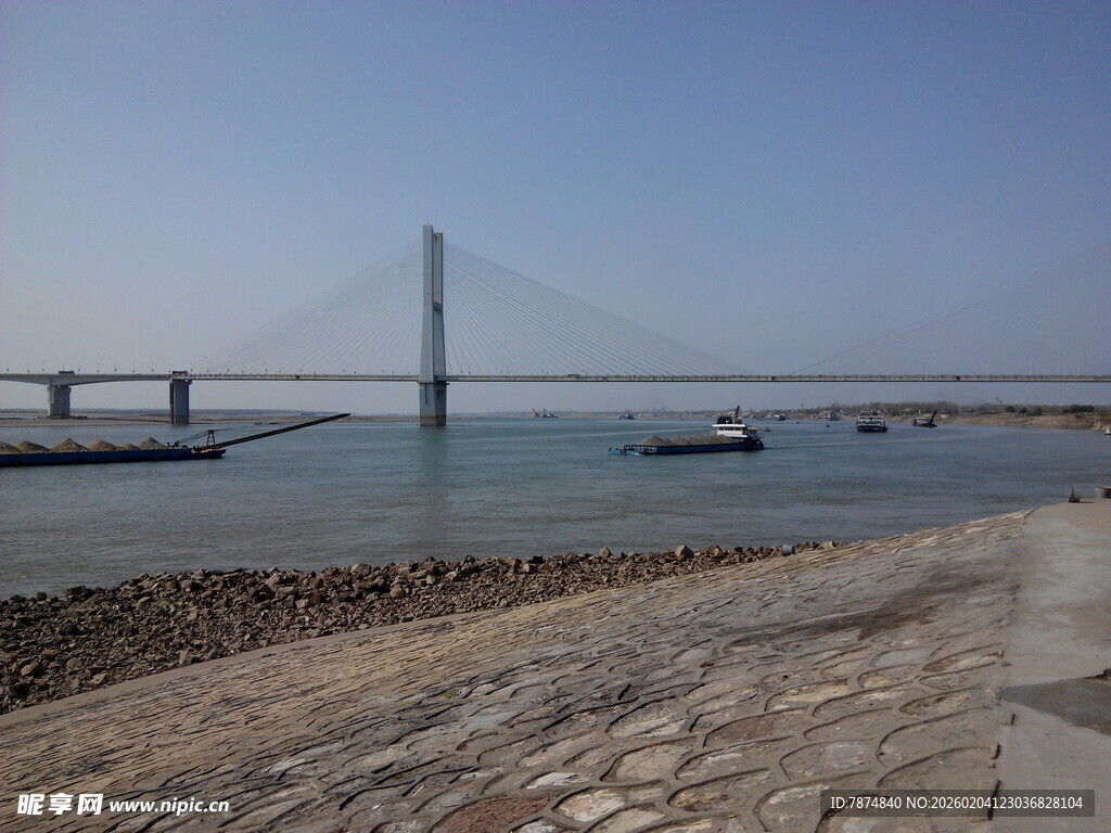 江边大桥风景