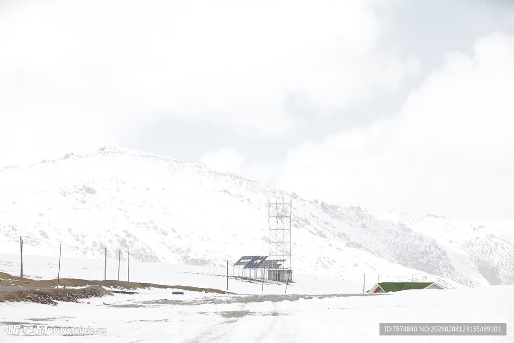 雪山风景 静谧冬日景象
