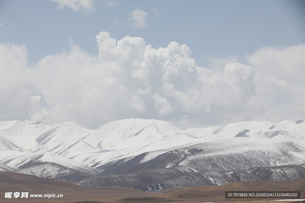 雪山壮丽风光