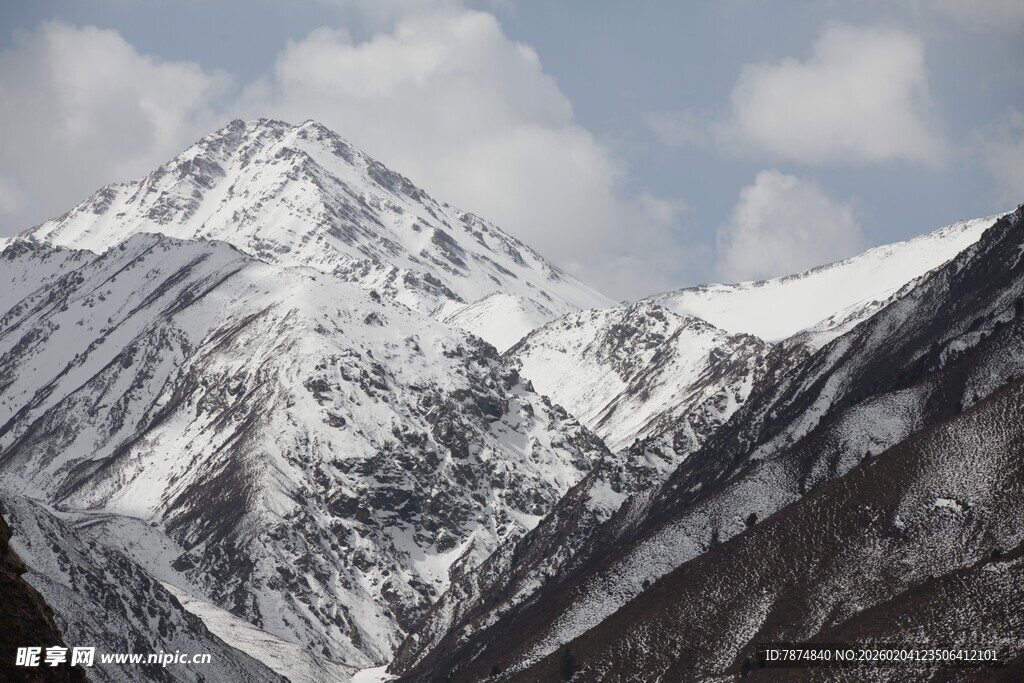 壮丽雪山美景