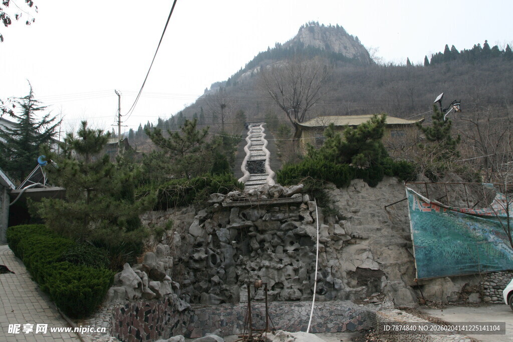 山间石砌景观