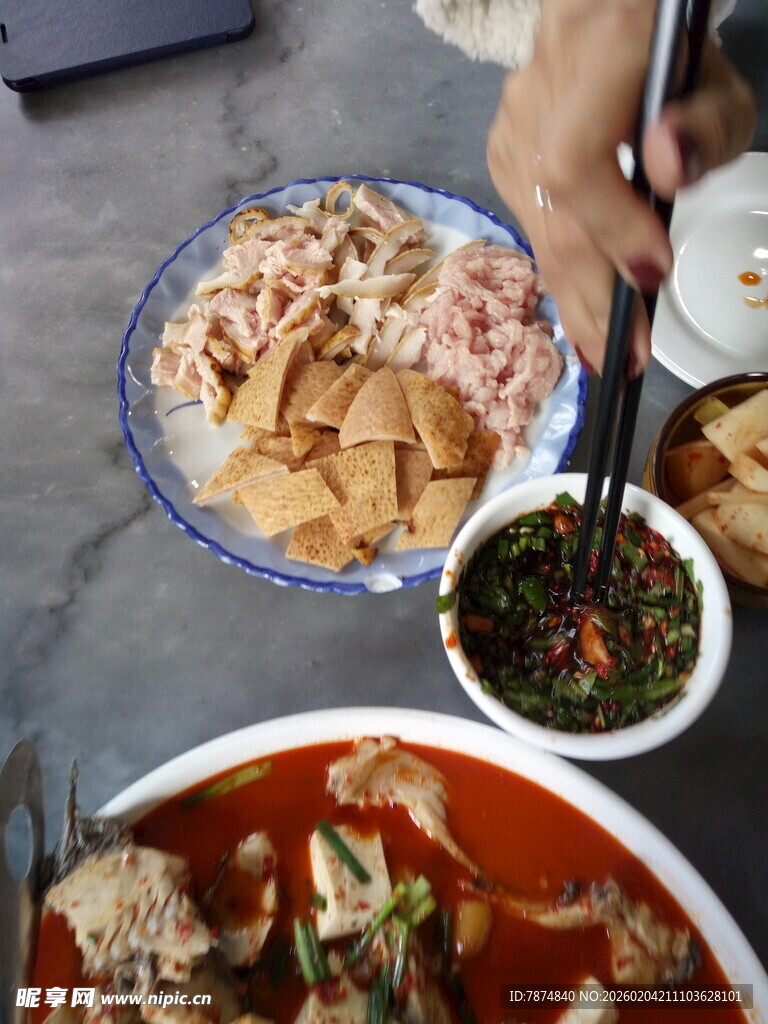 丰盛中式美食诱人场景