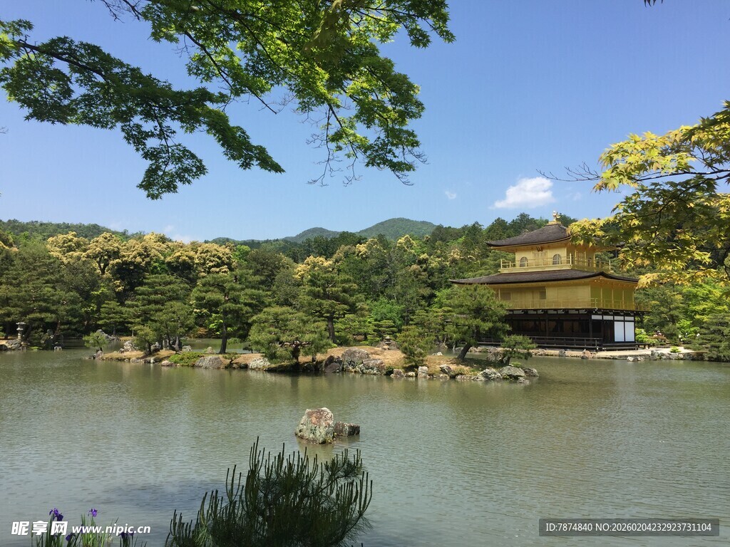 日本湖畔金阁 自然美景如画