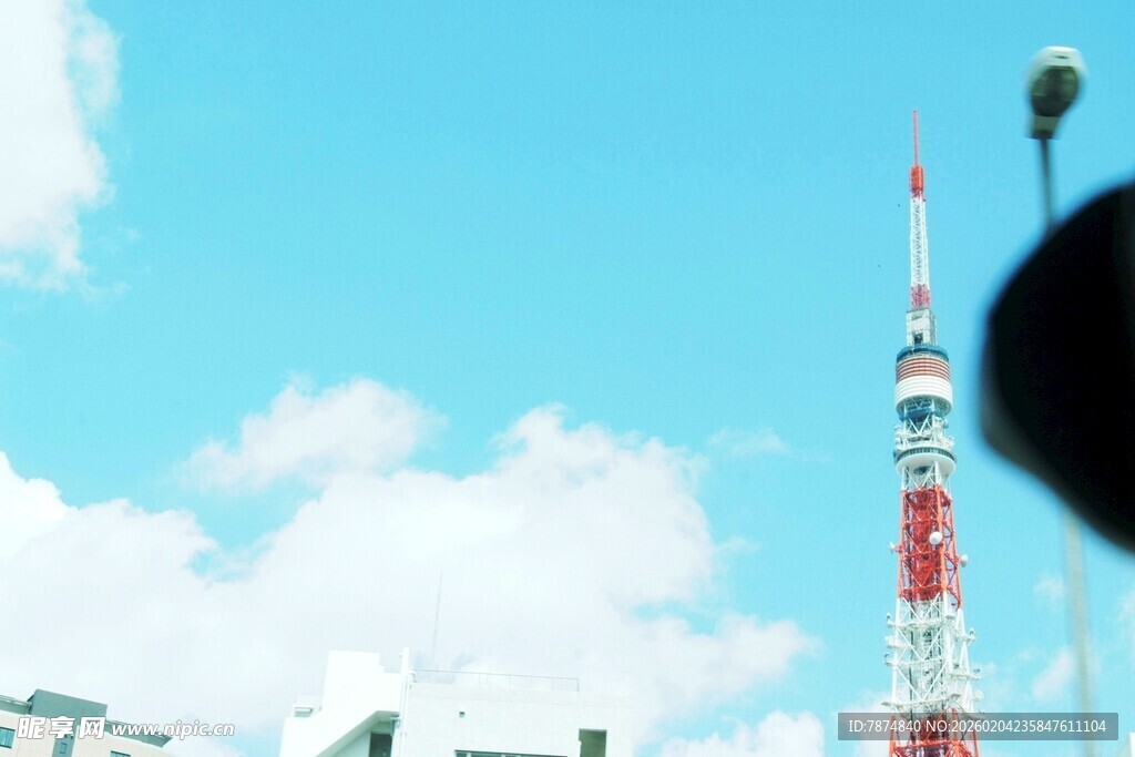 日本城市中的高耸通信塔