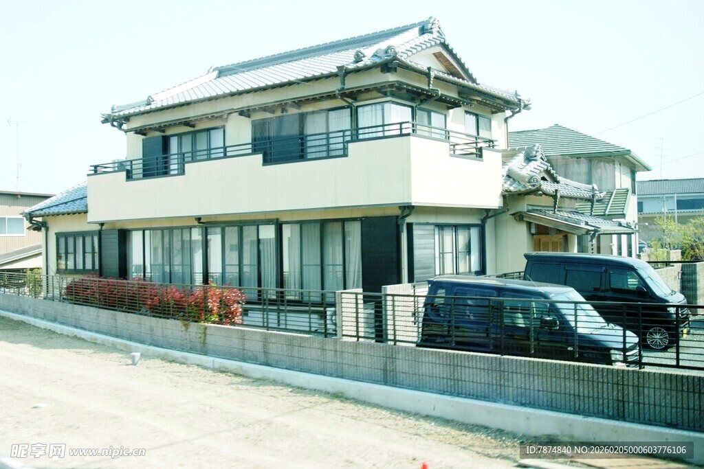 日本日式风格两层住宅外观