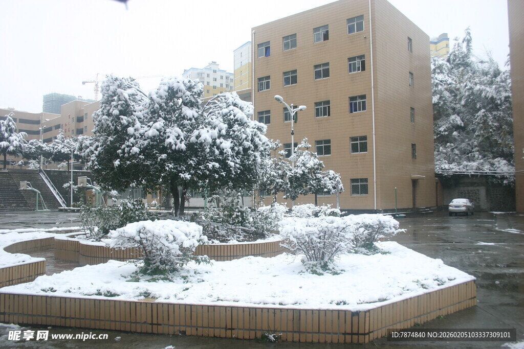 雪后小区景观