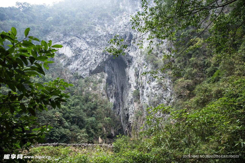 荔波山林间的奇峰异景