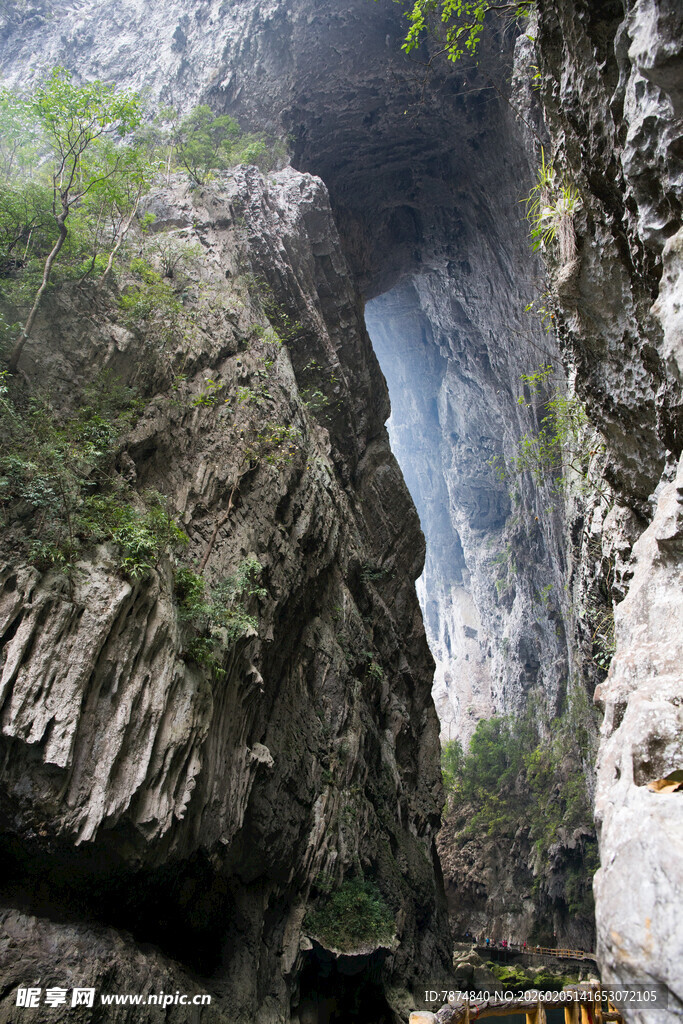 荔波壮观峡谷自然美景
