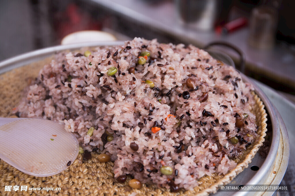 美味特色炒饭待品尝