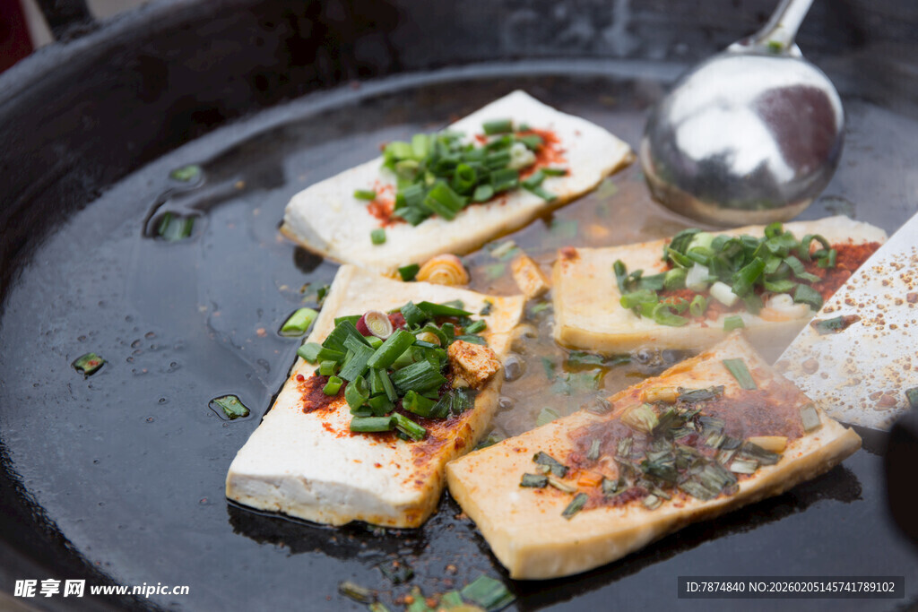 铁板豆腐 香气四溢的美味