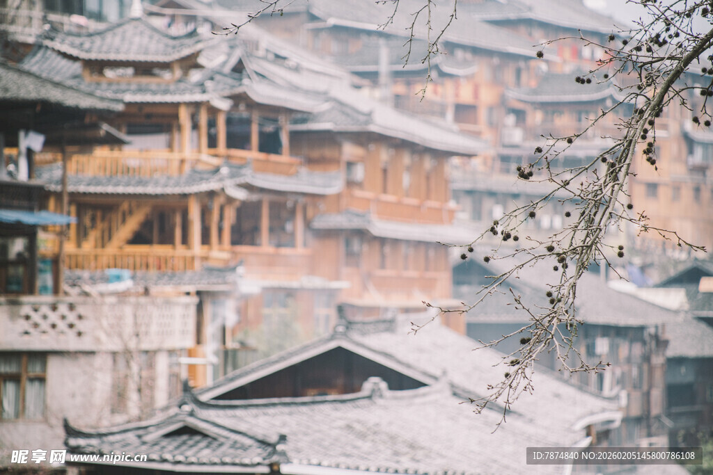 雪覆苗寨 古朴村落景致