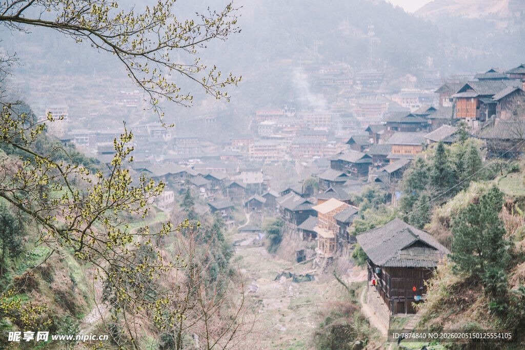 山间村落景致
