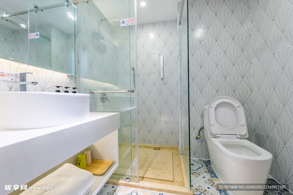 三亚现代简约风格卫生间一角