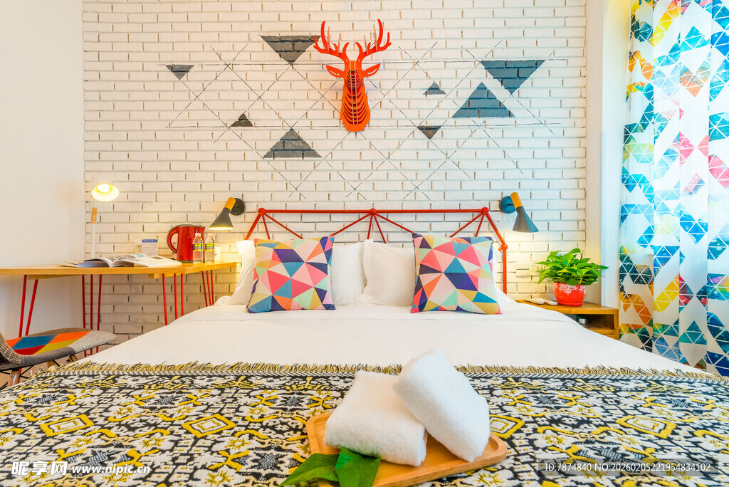 三亚北欧风儿童房温馨布置