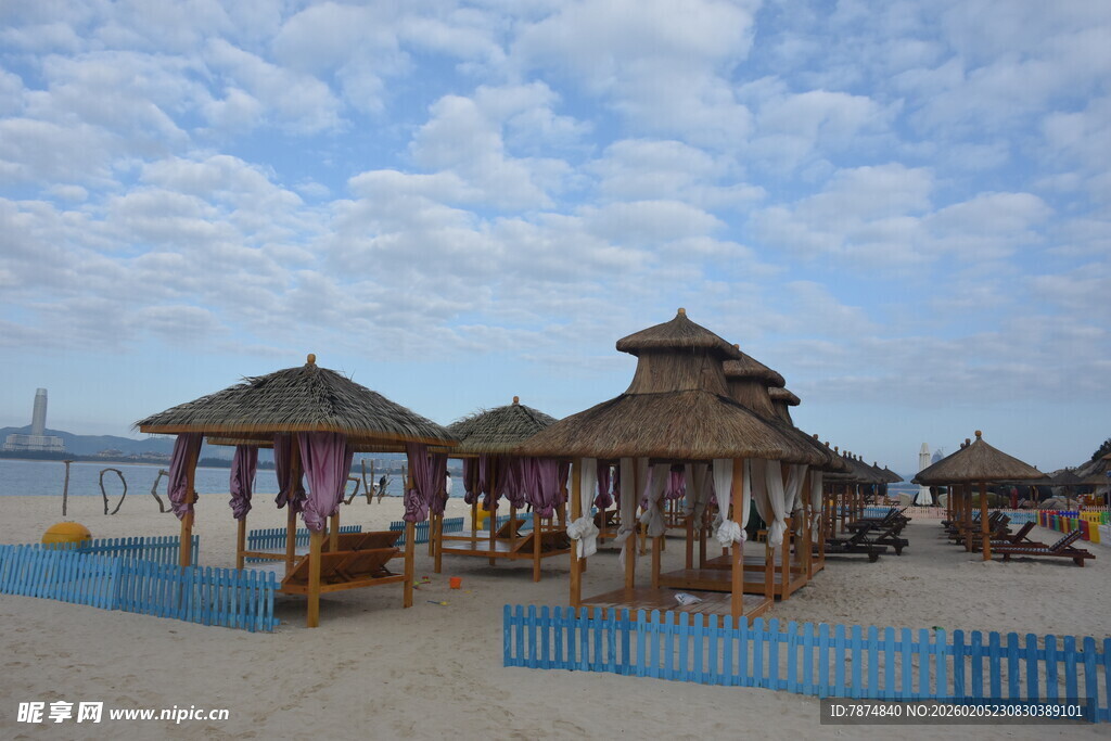 三亚海边特色凉亭景观