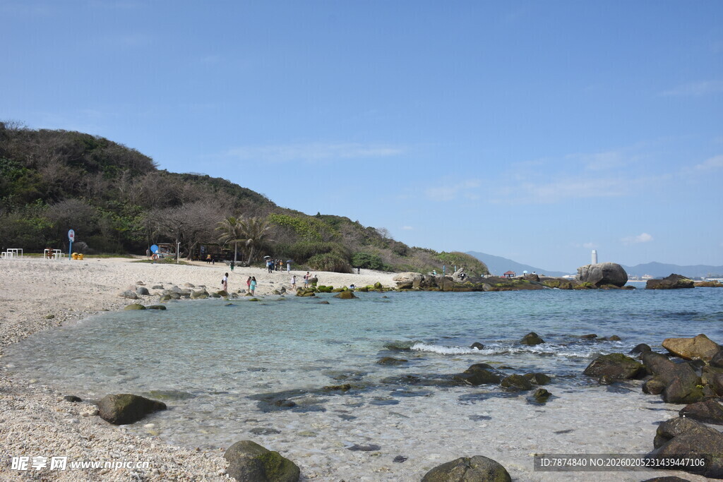 三亚美丽海滩风光 清澈海水