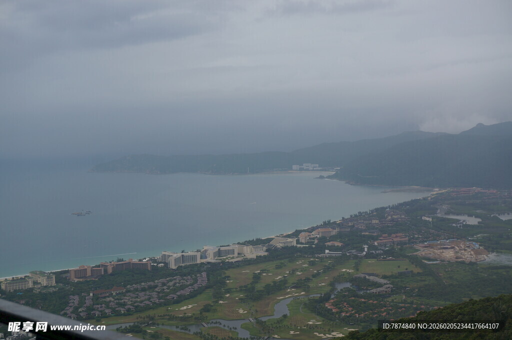 三亚俯瞰山海间的美丽景致