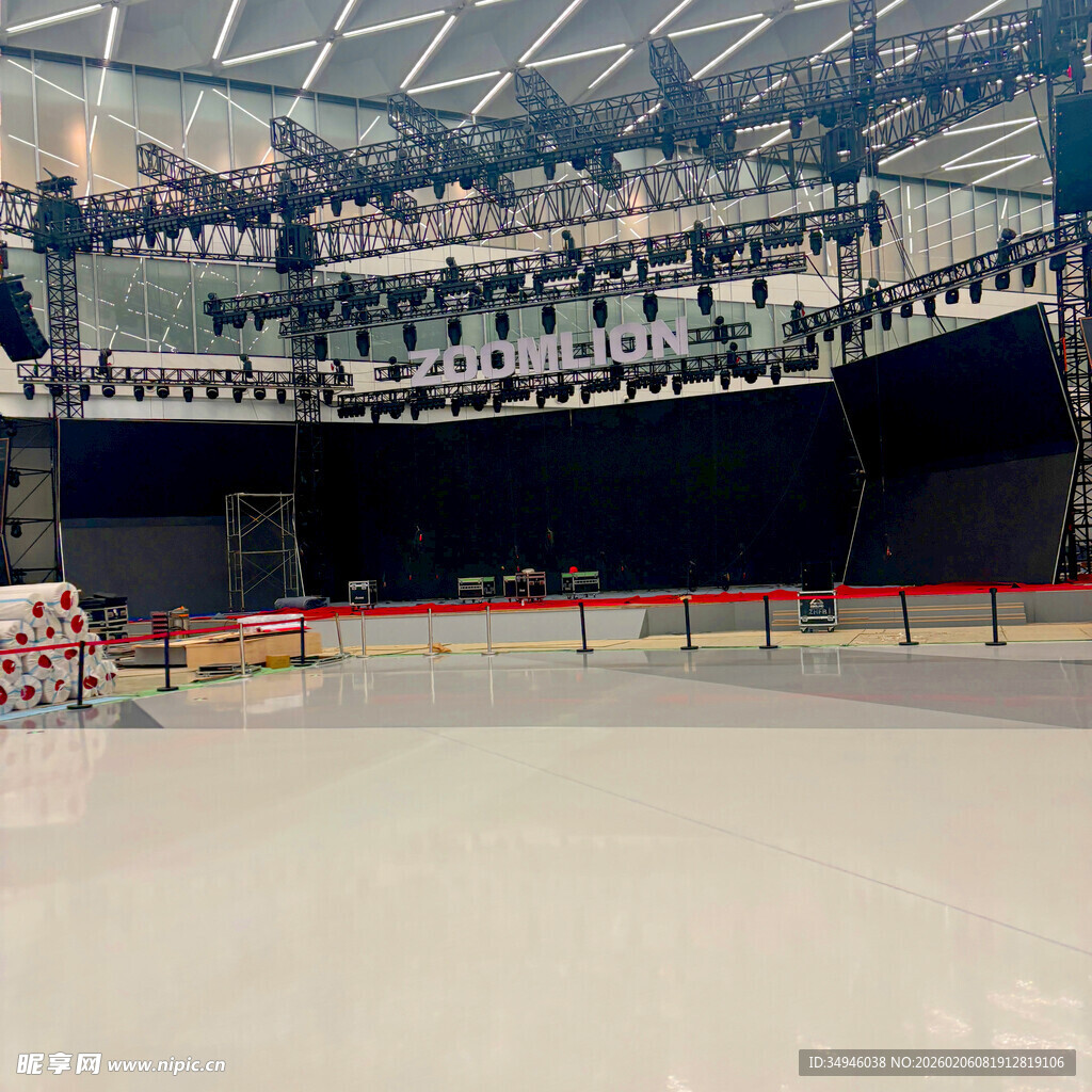 室内冰场全景