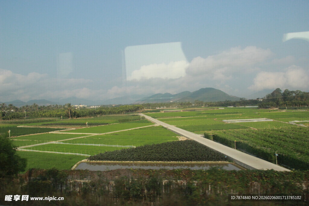 三亚广袤田野风光