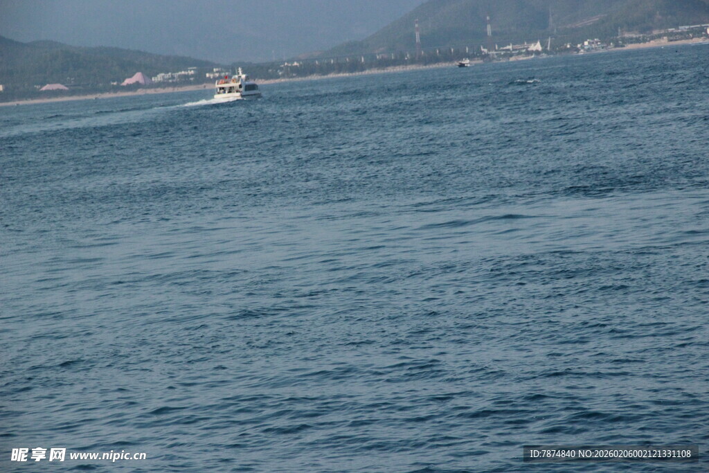 海上行舟