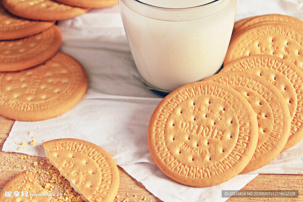 牛奶饼干