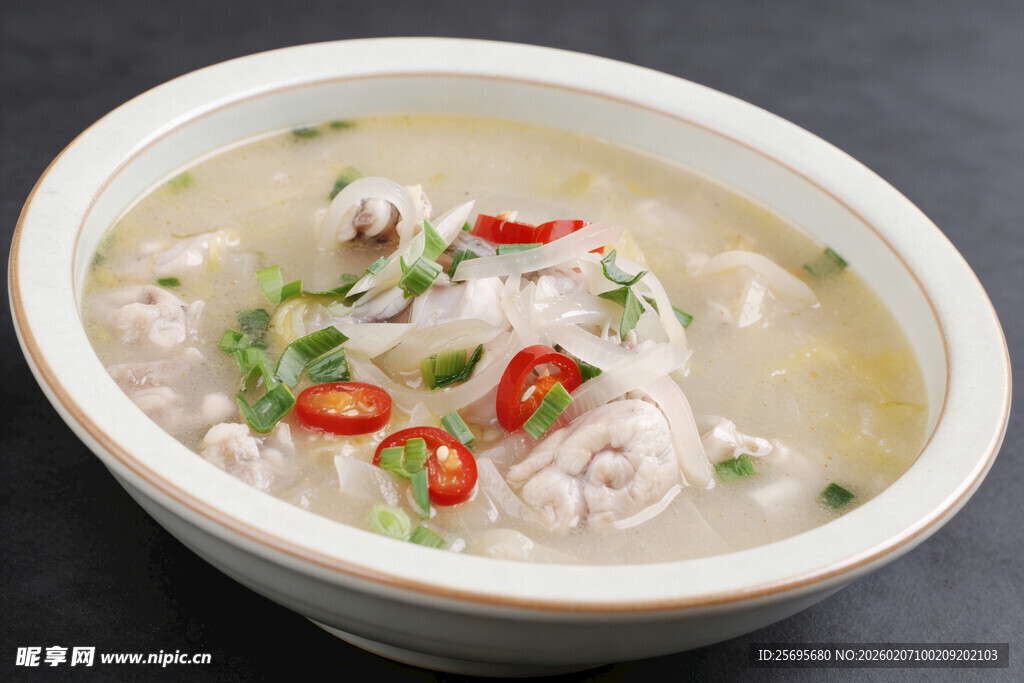 风味酸萝卜酸菜烧牛蛙