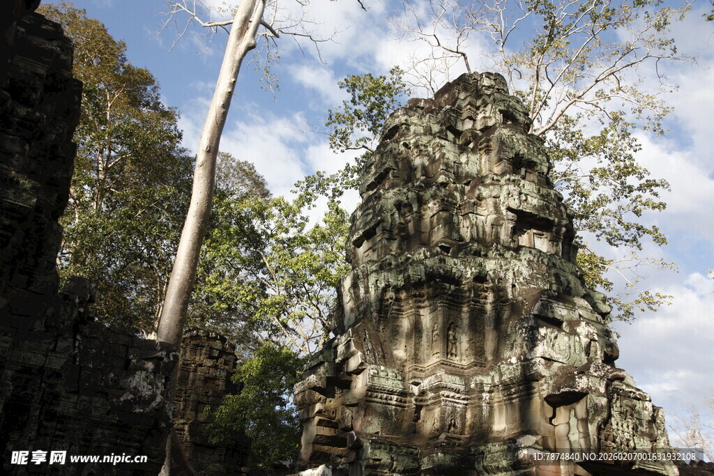 古老神秘的柬埔寨石像