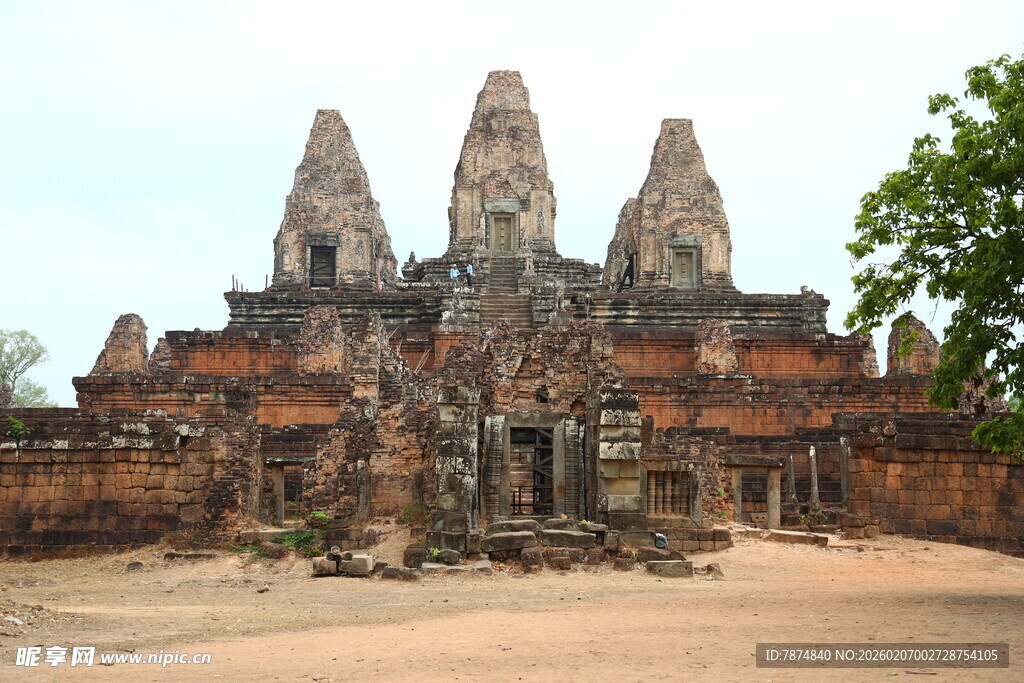 吴哥窟古老寺庙建筑景观