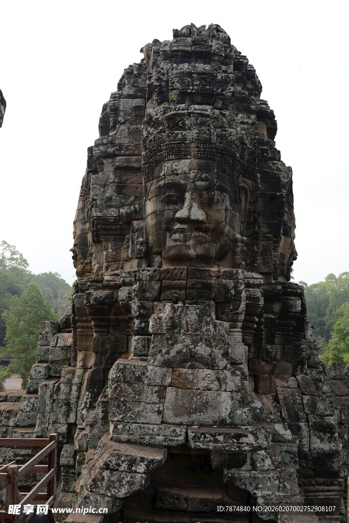 吴哥窟神秘石像