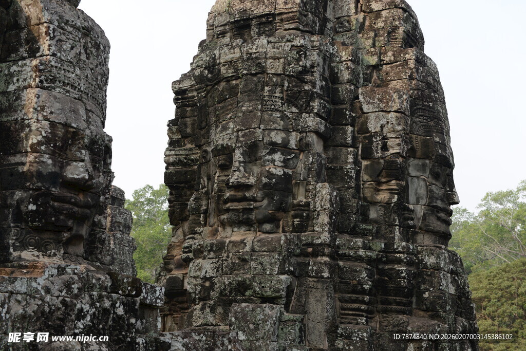 吴哥窟神秘石像