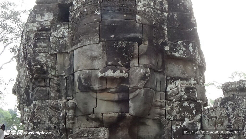 吴哥窟神秘石像