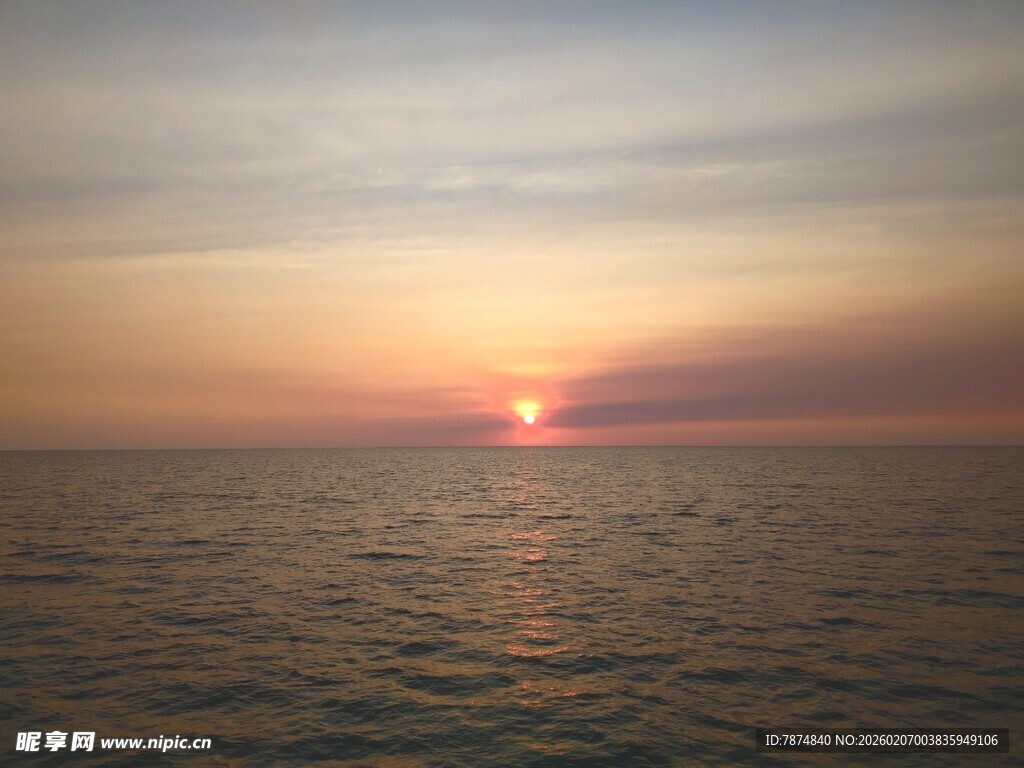 海上日落美景