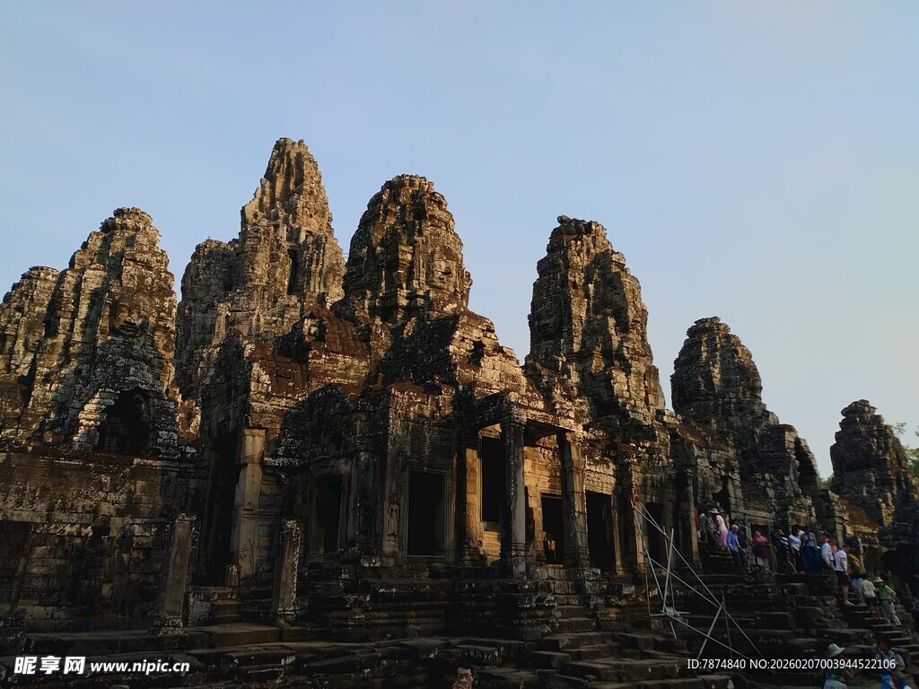 吴哥窟古老神秘石像群